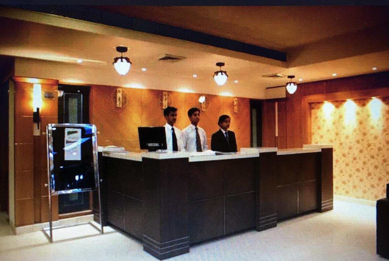 Hotel Elm Tree Amritsar Esterno foto