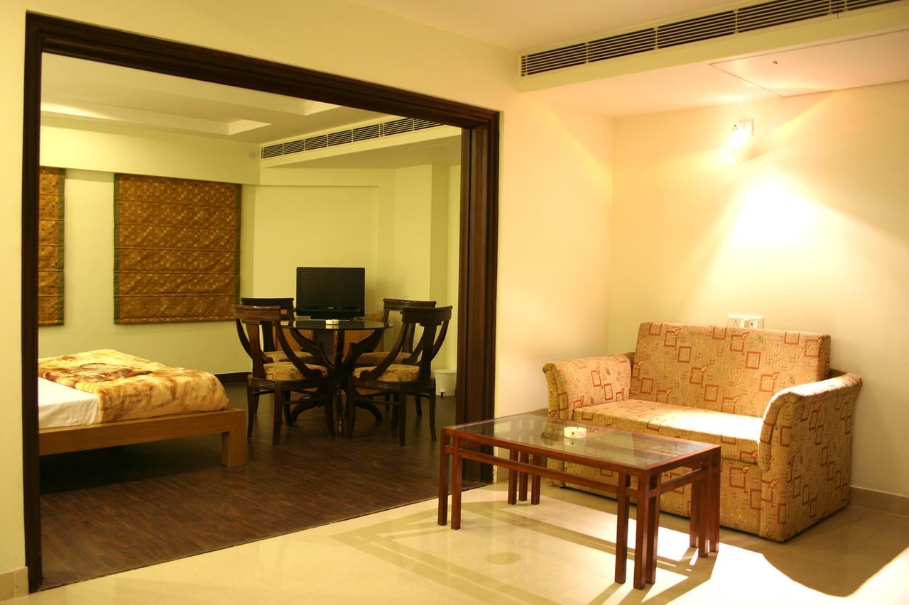 Hotel Elm Tree Amritsar Esterno foto