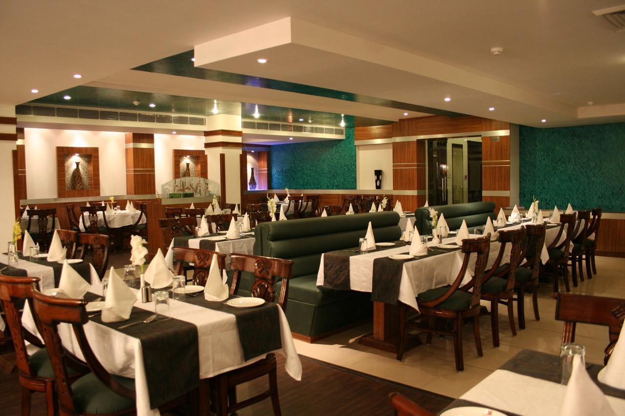 Hotel Elm Tree Amritsar Esterno foto