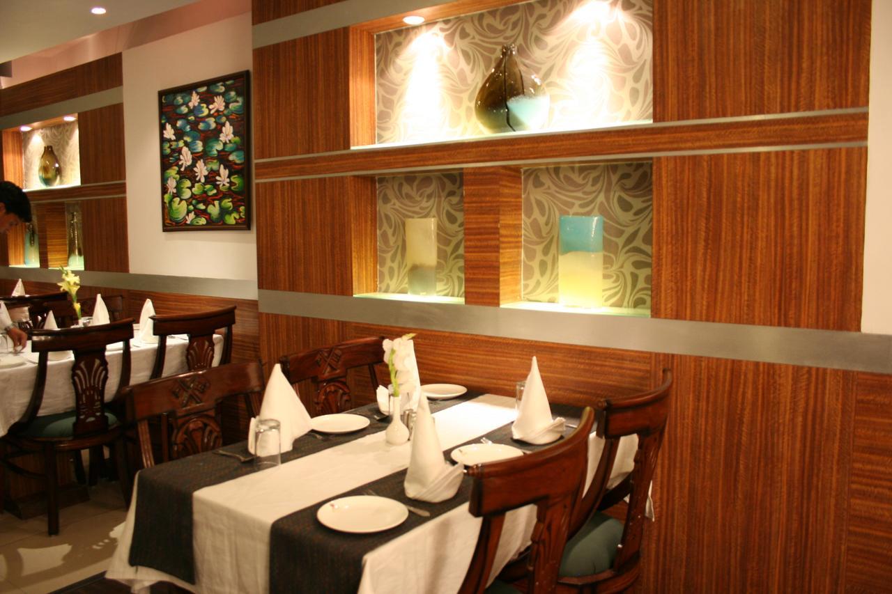 Hotel Elm Tree Amritsar Esterno foto
